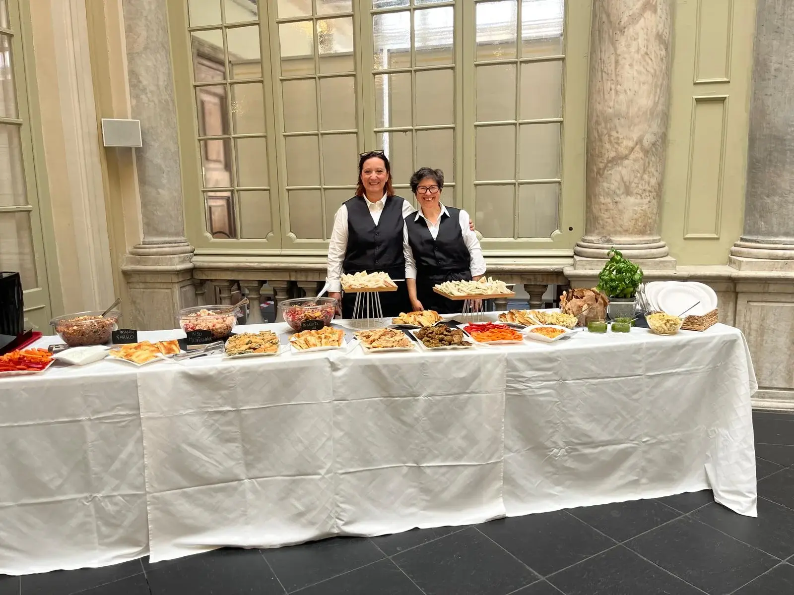 Simona e Roberta di Tabatù nel loro laboratorio a Genova